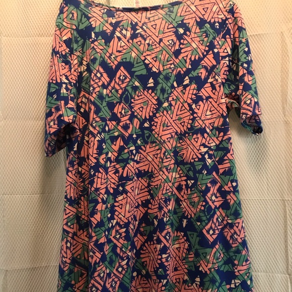 tops - Picture 2 of 12